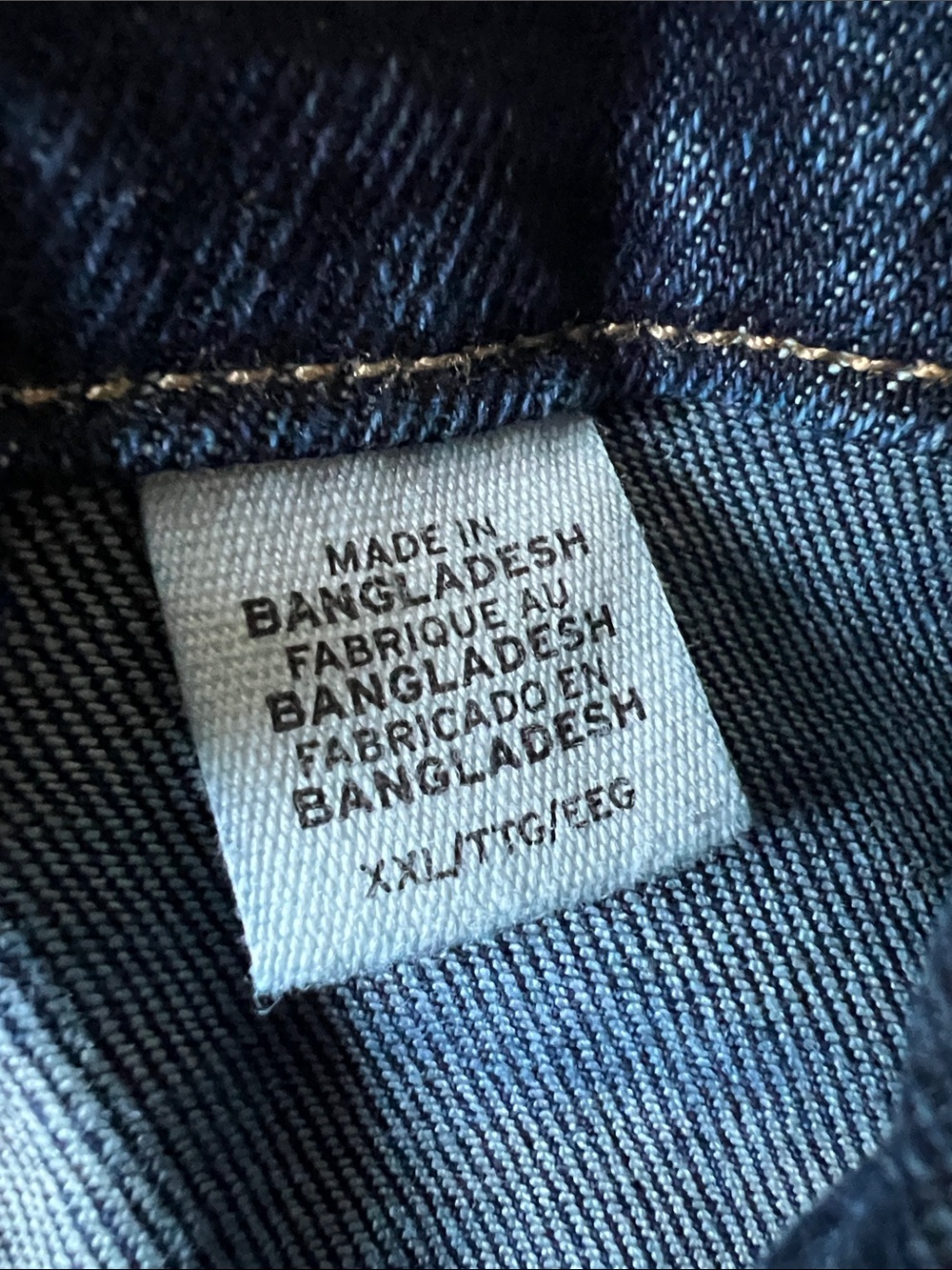 Levi's Indigo Blue Denim Trucker Jacket - Picture 3 of 13
